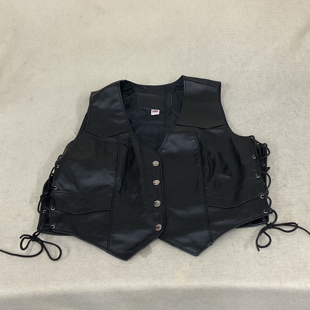 EUC Woman’s leather vest